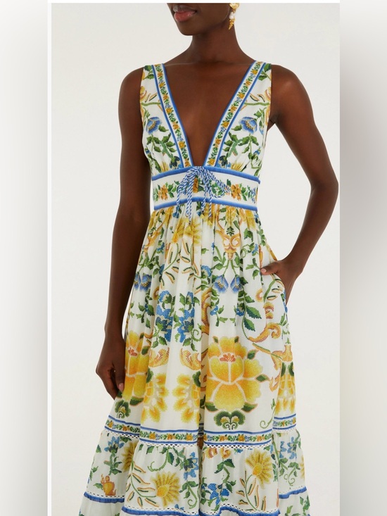 FARM Rio Dresses & Skirts - FARM RIO floral-tapestry V-neck midi dress